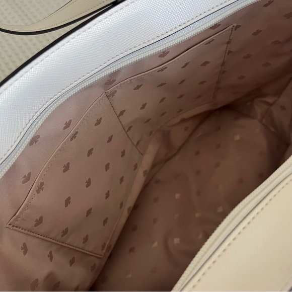 Kate Spade Tote - Picture 3 of 9